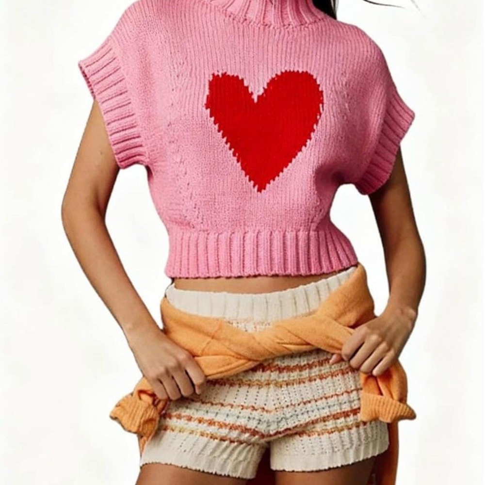 Pink Heart Knit Sweater Size‎ Large Cropped Short Sleeve Cute Valentine Sweater